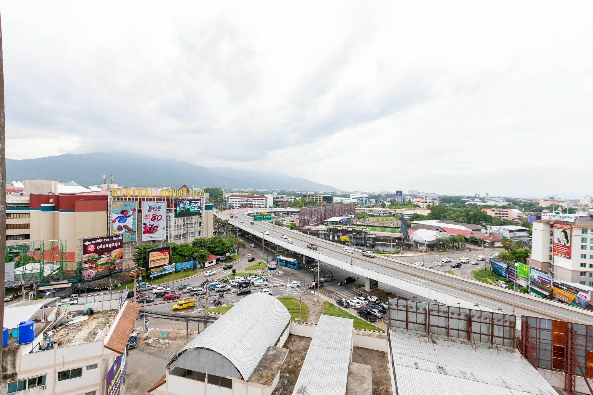 Locals Prio Chiangmai Central Airport Plaza Chiang Mai Luaran gambar